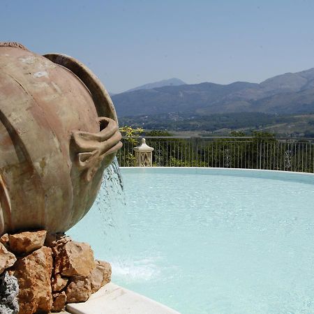 Bosco D'Olmi Country House Sant'Andrea del Garigliano ภายนอก รูปภาพ