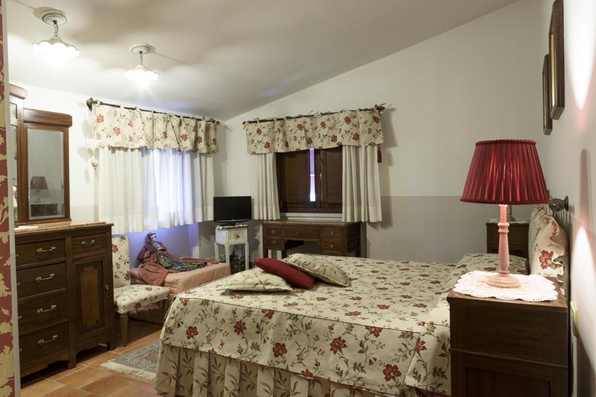 Bosco D'Olmi Country House Sant'Andrea del Garigliano ภายนอก รูปภาพ